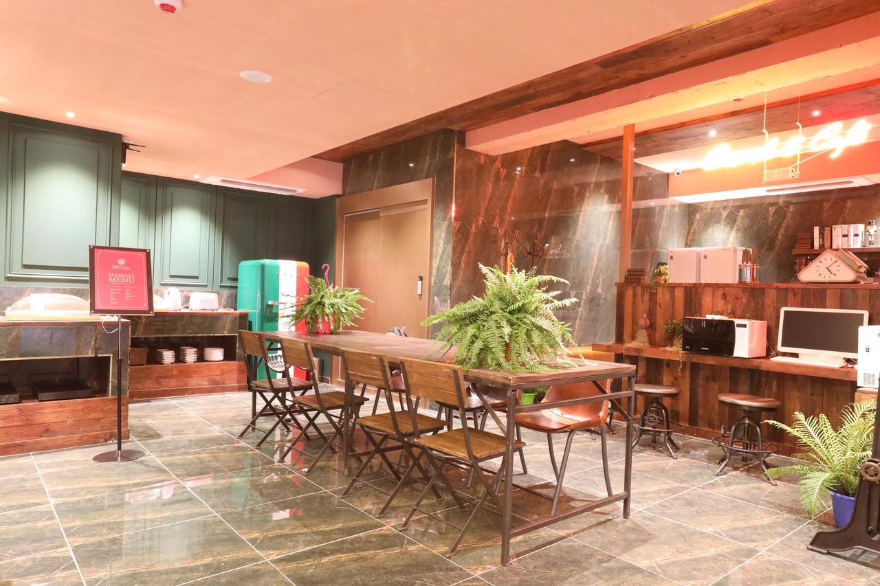 February Stay Gangseo Пусан Экстерьер фото